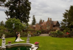 Wedding at the Thornwood Castle in Lakewood WA photo by Aspen Photo and Design